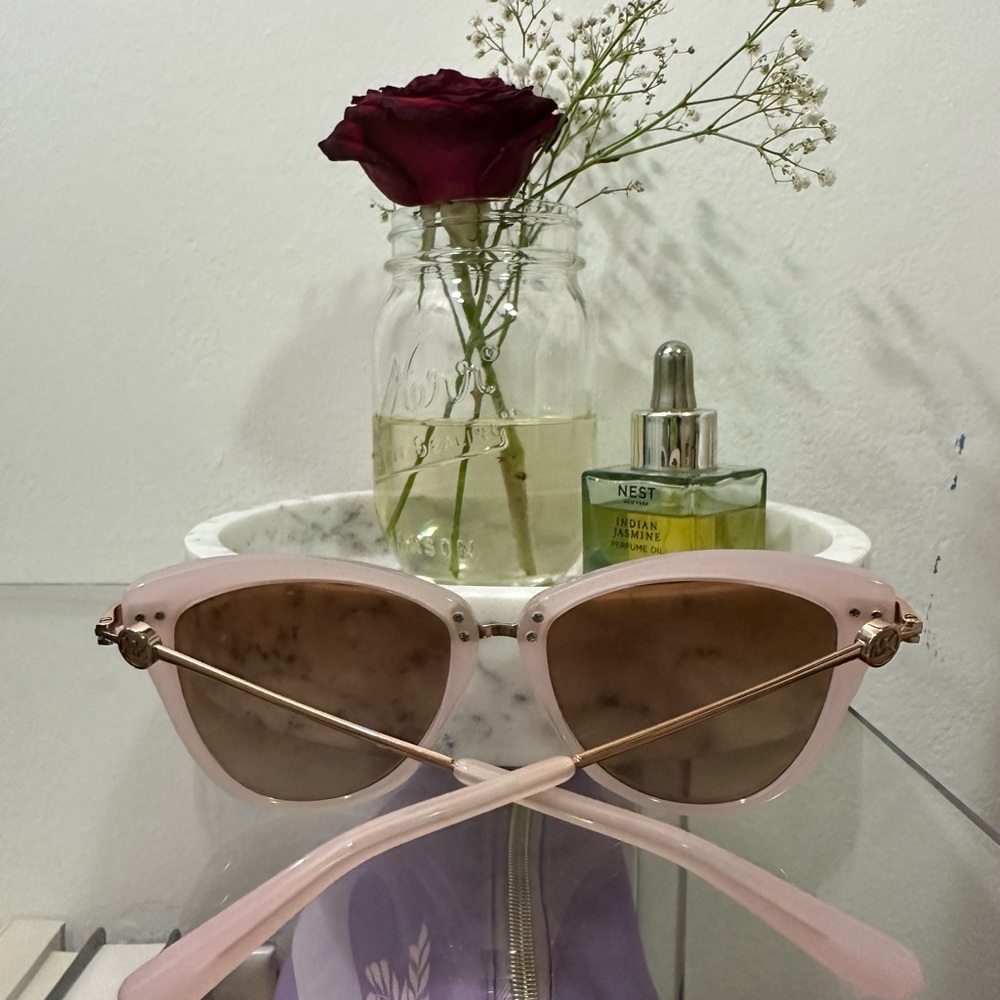 Chic Pink Sunglasses